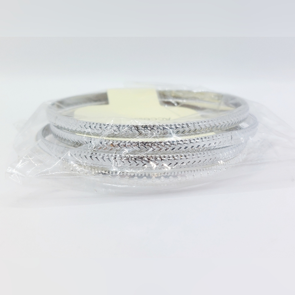 D'Bello Accessories‎ 4 pack of Silver Bangle Small Fashion Jewelry